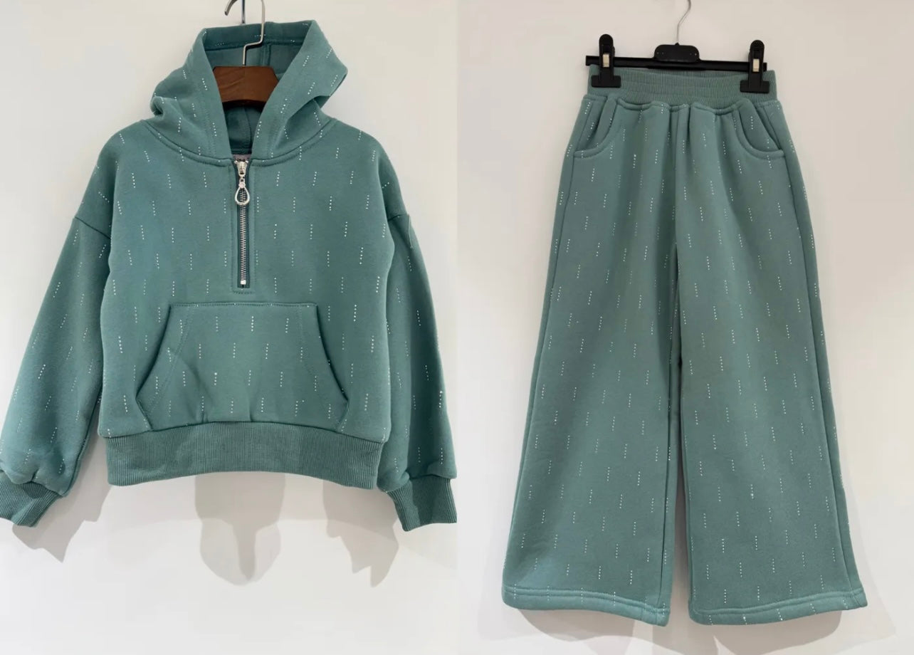 Girls Hoody & Trousers co-ord Set with Diamantés 4-14 years